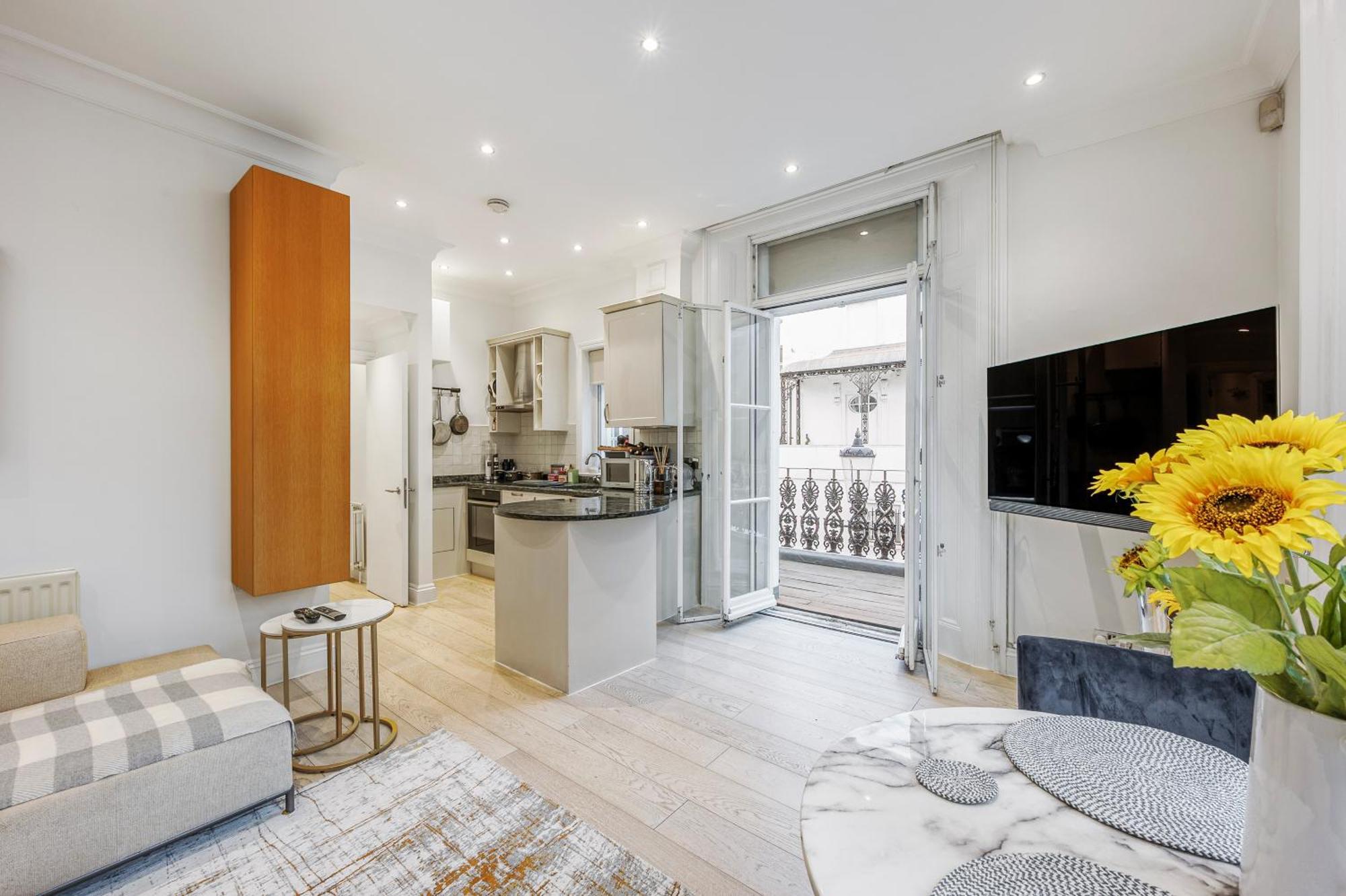 Beautiful One Bedroom Flat In Knightsbridge Appartement Londen