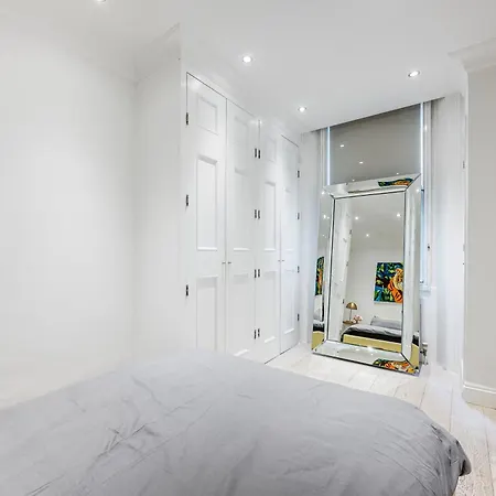 Beautiful One Bedroom Flat In Knightsbridge London Exterior foto